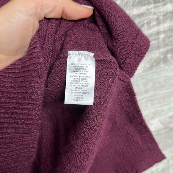 NWT Melrose & Market Burgundy V-Neck Sweater - Picture 6 of 6